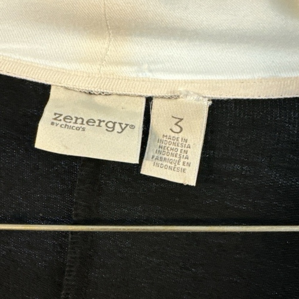 Black and creame zenergy Chicos, thin jacket.‎ - Picture 3 of 3
